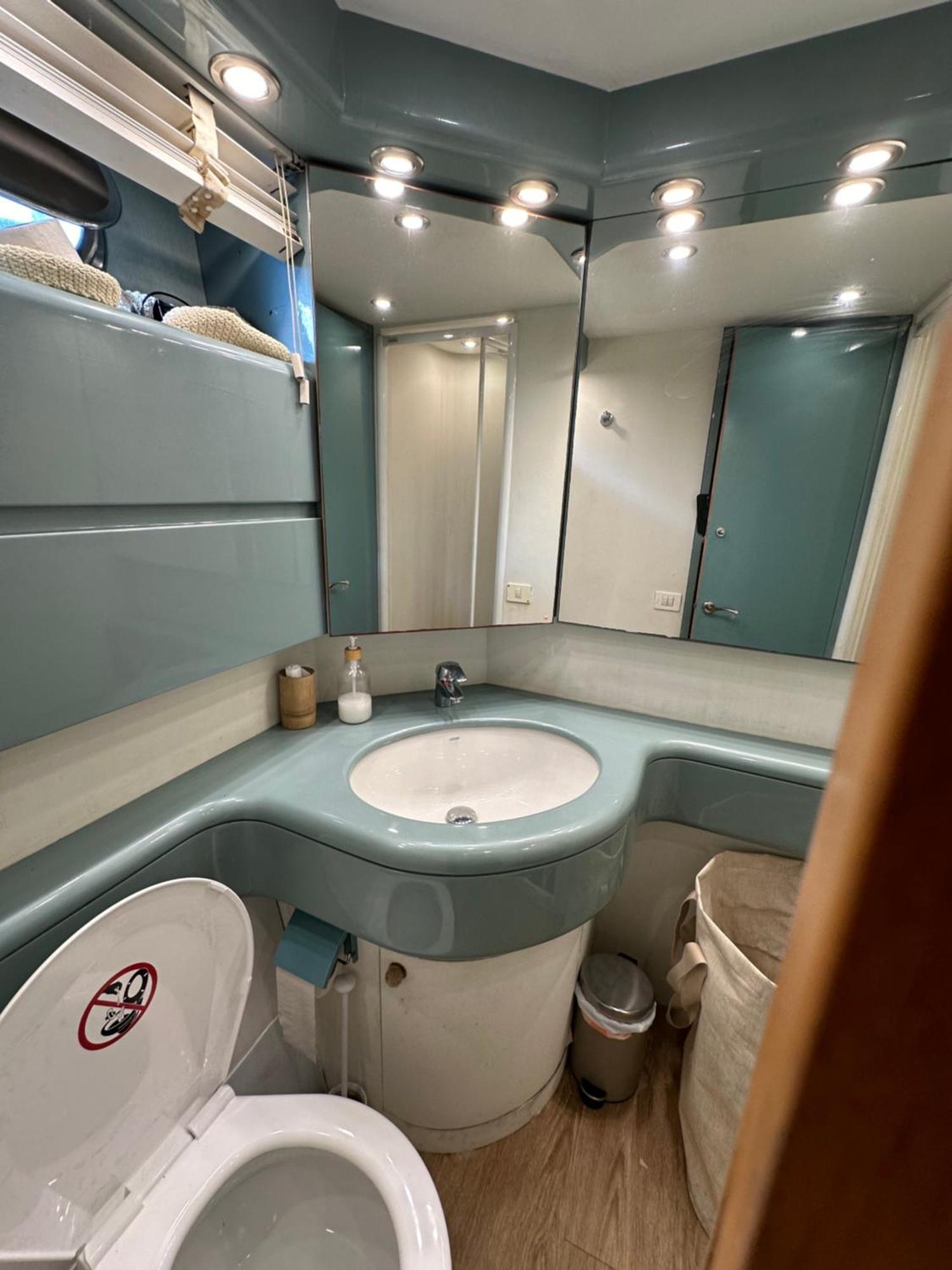 Yacht 20Metros Hotel Sant Adrià de Besòs Kültér fotó